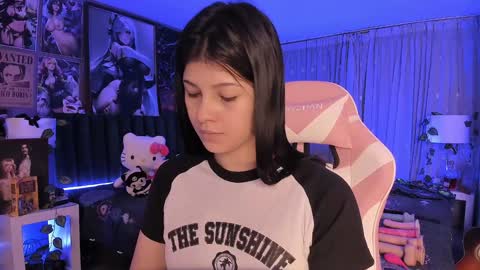 L A N A  online show from 01.19.25