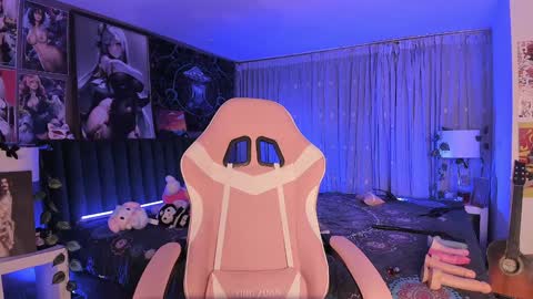 L A N A  online show from 01.28.25