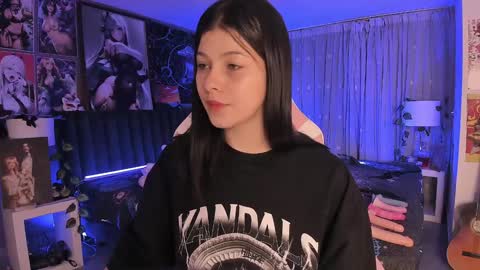 L A N A  online show from 01.30.25