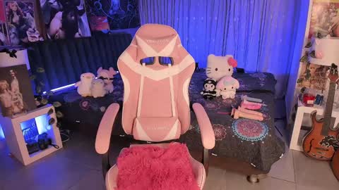 L A N A  online show from 01.30.25