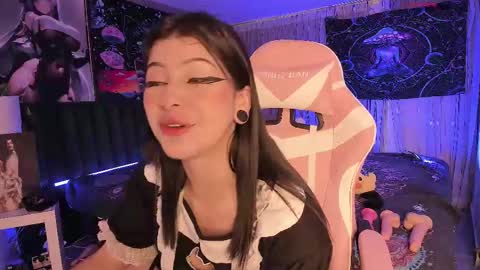 L A N A  online show from 02.20.25