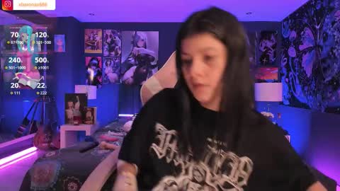 L A N A  online show from 10.15.25