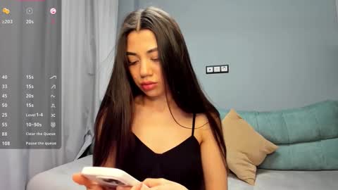 Snapshot of lanalandd chatting on 11.03.25 Lana online show from 11.03.25