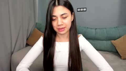 Snapshot of lanalandd chatting on 11.06.25 Lana online show from 11.06.25