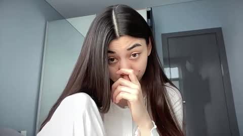 Snapshot of lanalandd chatting on 11.15.25 Lana online show from 11.15.25