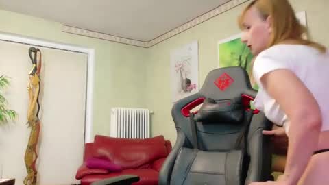 Snapshot of lanasweet9 chatting on 01.06.25 Lana online show from 01.06.25