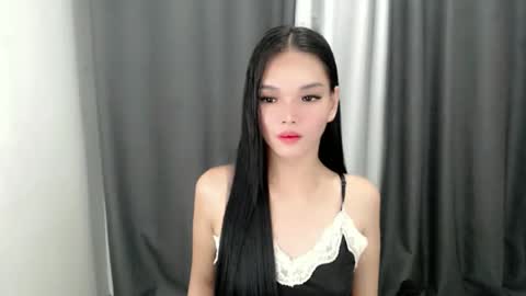 lanawyatt_ online show from 03.18.26