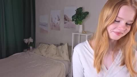Snapshot of laniehohenberger chatting on 05.27.26 Hello everyone Im Gena online show from 05.27.26
