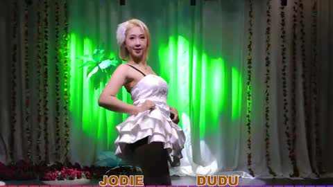 Snapshot of lankwaifong_cindy chatting on 04.21.26 lankwaifong_cindy online show from 04.21.26