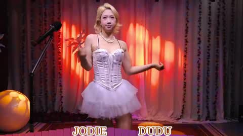 Snapshot of lankwaifong_cindy chatting on 05.15.26 lankwaifong_cindy online show from 05.15.26