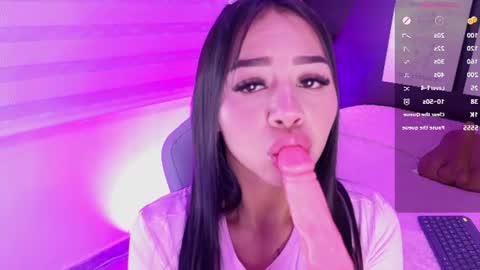 Snapshot of lanna_as chatting on 06.17.26 lanna_as online show from 06.17.26