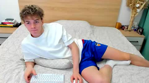 Fandi online show from 12.19.24