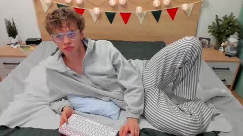 Fandi online show from 01.08.25