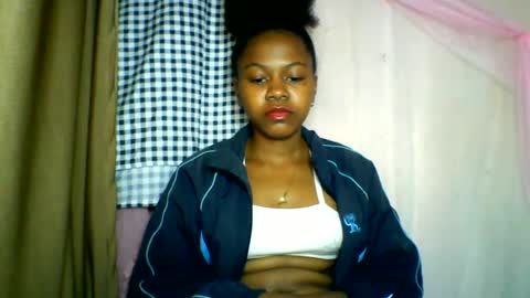 Snapshot of lara_belle chatting on 06.21.26 lara_belle online show from 06.21.26