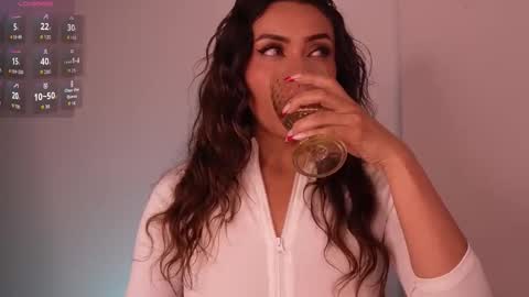 Lara online show from 12.19.25