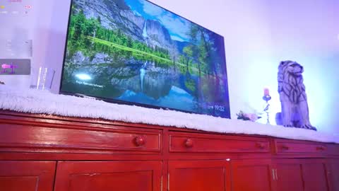 Snapshot of lara_giraldo chatting on 11.13.25 Hello Guys I am Lara Giraldo WELCOME To my room online show from 11.13.25