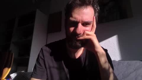 Snapshot of laraaan chatting on 11.16.25 laraaan online show from 11.16.25