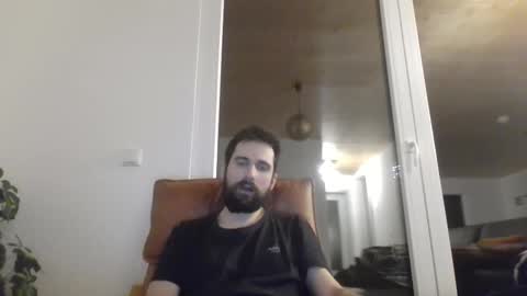 laraaan online show from 02.11.26