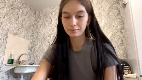 lara online show from 04.28.26