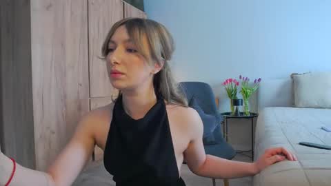 LaraKanes online show from 02.17.25