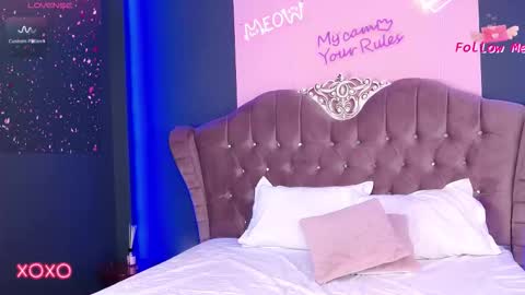 LaraKent online show from 09.14.25