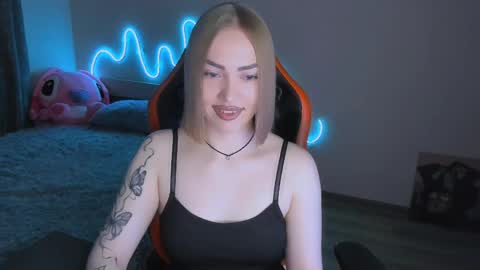 LaraKrein lk online show from 04.06.26