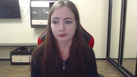 Laralianna online show from 12.14.24