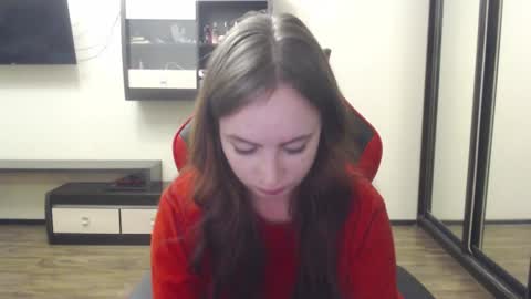 Laralianna online show from 12.22.24