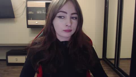 Laralianna online show from 01.10.25