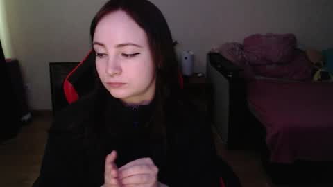Laralianna online show from 04.30.26