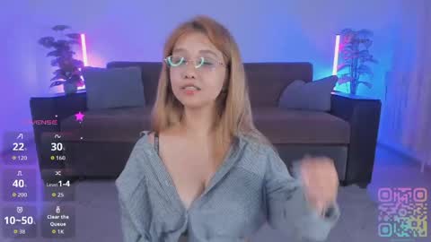 Lara online show from 05.10.26