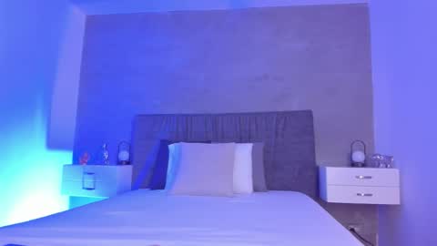 Snapshot of laravillalobos chatting on 02.18.26 Laura online show from 02.18.26