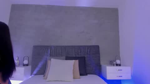 Snapshot of laravillalobos chatting on 02.24.26 Laura online show from 02.24.26