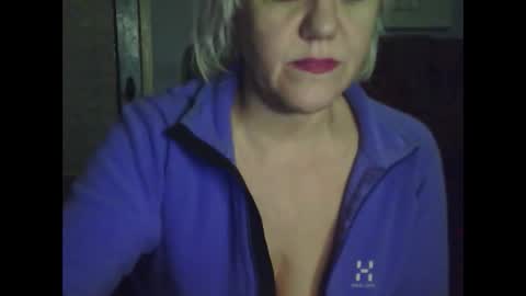 Snapshot of larisaq4ugo24 chatting on 02.20.25 larisaq4ugo24 online show from 02.20.25