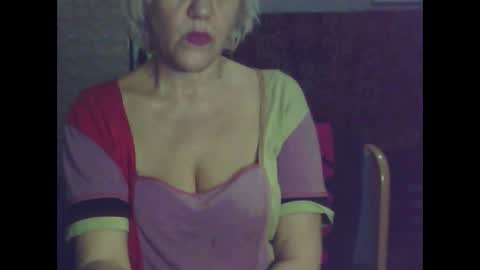 Snapshot of larisaq4ugo24 chatting on 03.08.25 larisaq4ugo24 online show from 03.08.25