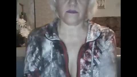 Snapshot of larisaq4ugo24 chatting on 11.16.25 larisaq4ugo24 online show from 11.16.25