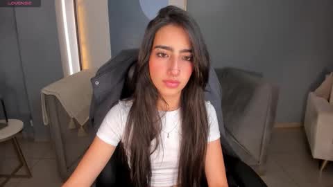 Larisa Smirnov online show from 09.21.25