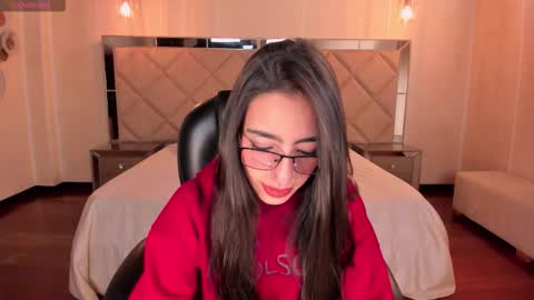 Larisa Smirnov online show from 01.10.26