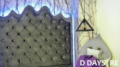 Snapshot of larissa01_ chatting on 02.06.25 Lari online show from 02.06.25