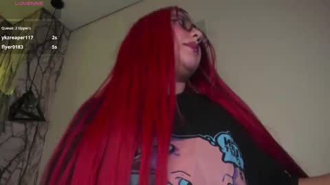 Snapshot of larissa01_ chatting on 03.08.25 Lari online show from 03.08.25