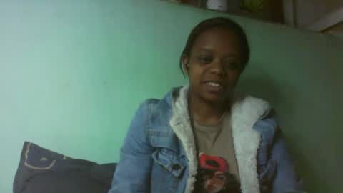 Snapshot of larissa645771 chatting on 12.22.25 larissa645771 online show from 12.22.25