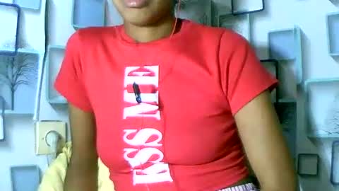Snapshot of larra27 chatting on 05.01.26 Malala online show from 05.01.26