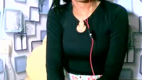 Snapshot of larra27 chatting on 05.22.26 Malala online show from 05.22.26