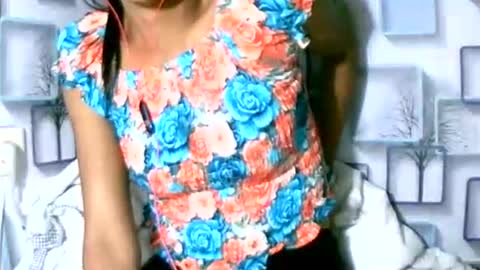 Snapshot of larra27 chatting on 05.23.26 Malala online show from 05.23.26
