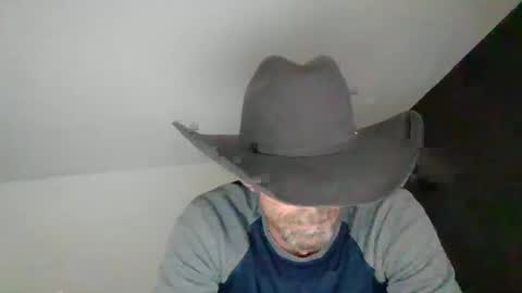 larry77733217 online show from 01.31.25