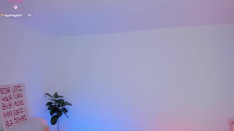 Snapshot of lary_holly chatting on 03.12.26 Lary online show from 03.12.26