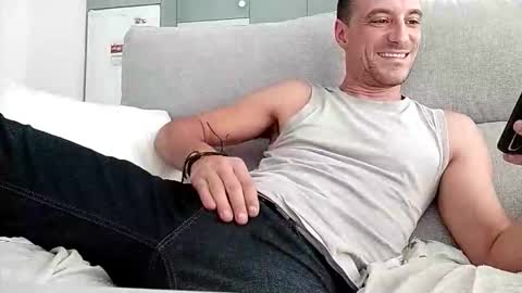 Snapshot of lascivo85 chatting on 10.05.25 Alessandro online show from 10.05.25