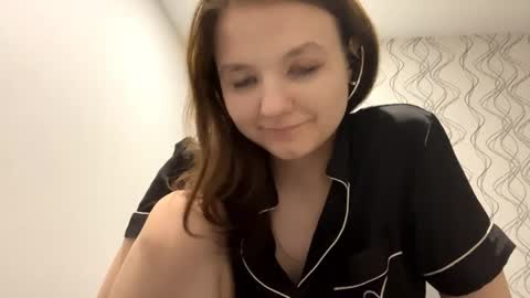 Mila online show from 05.22.26