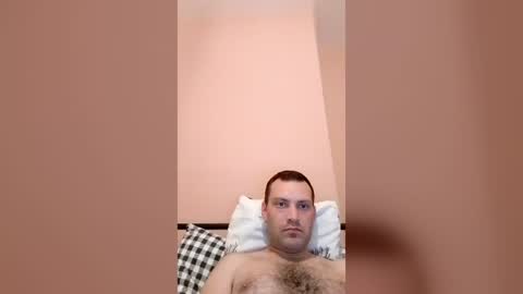 Snapshot of laszloszilagyi925 chatting on 06.21.26 laszloszilagyi925 online show from 06.21.26