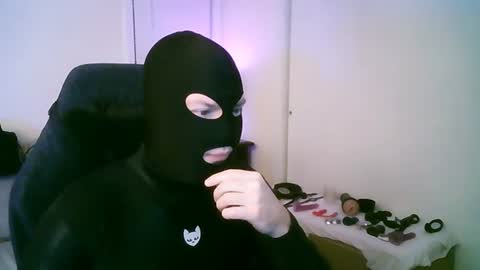 Snapshot of latexminheadroom chatting on 06.21.26 latexminheadroom online show from 06.21.26